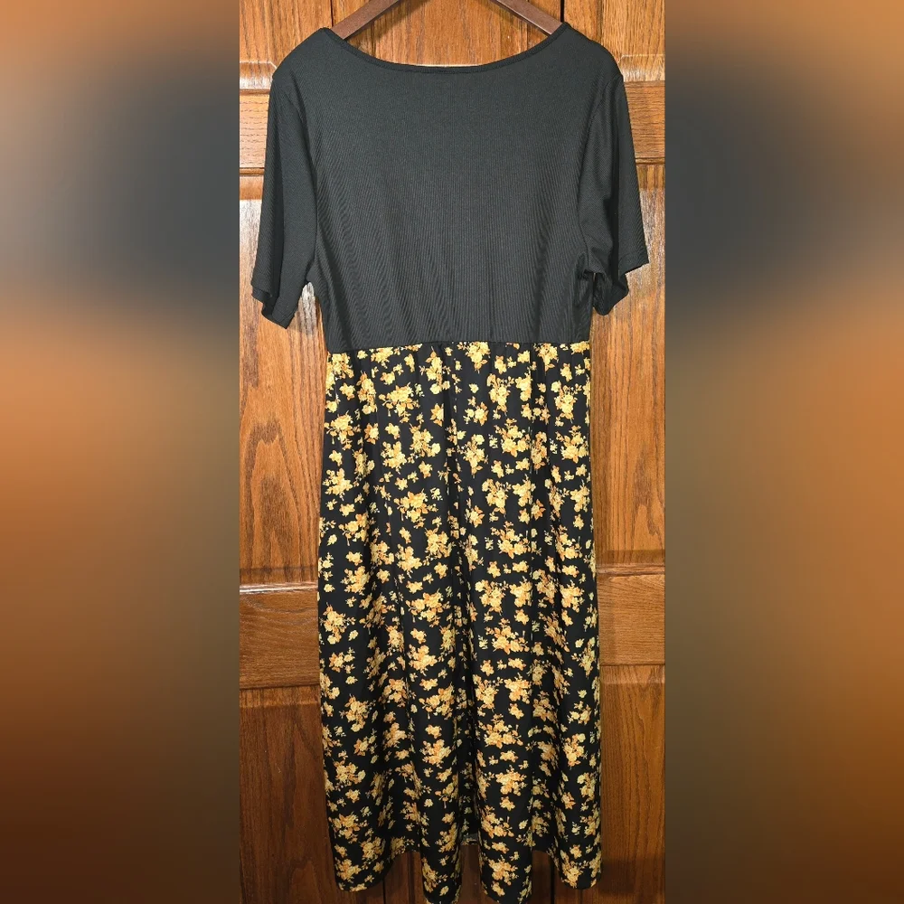 Shein Curve High Waist Midi A Line Rib Knit Short Sleeve Black Floral Sz 2xl - Picture 4 of 4